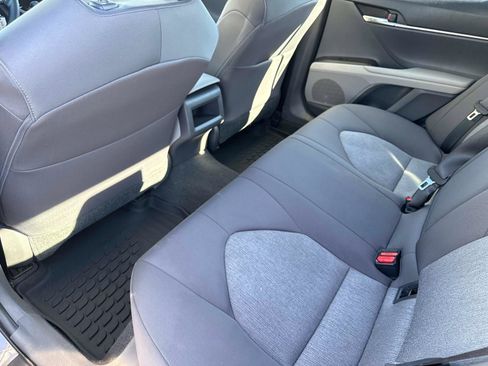 Used 2021 Toyota Camry LE image 14
