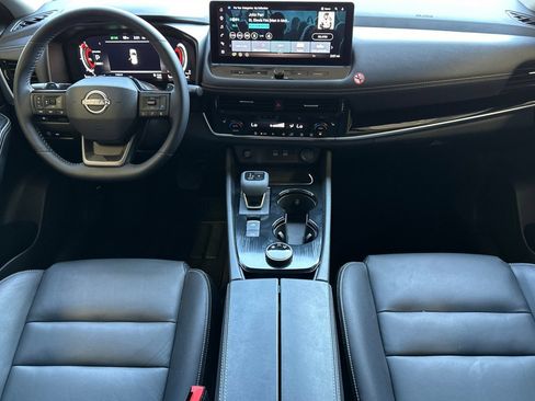 Used 2026 Nissan Rogue SL AWD/4WD image 13