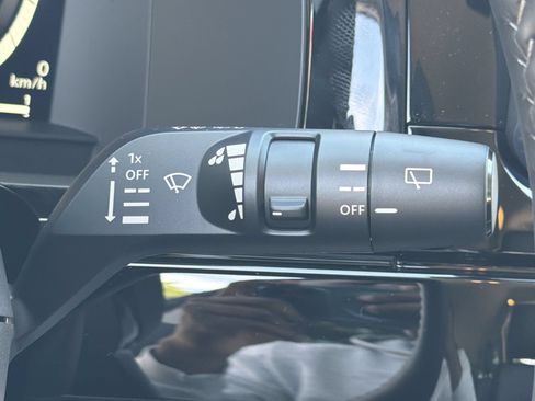 New 2026 Nissan Pathfinder SL FWD image 13