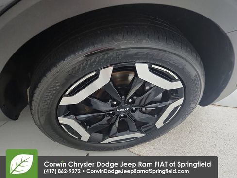 Used 2025 Kia Telluride S FWD image 34