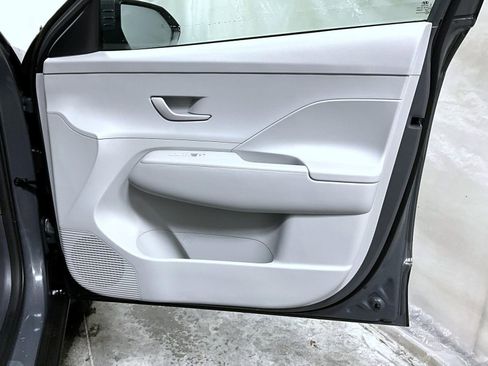 Certified 2026 Hyundai Kona SE image 17