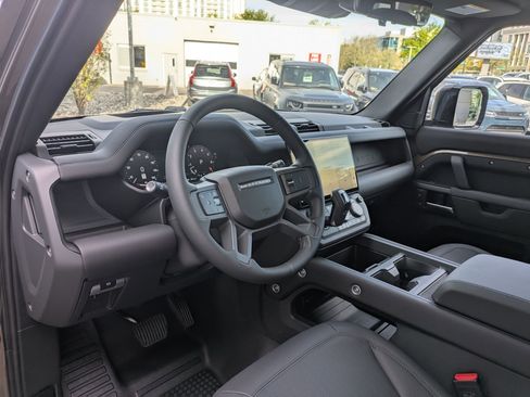 New 2026 Land Rover Defender 110 X-Dynamic SE AWD/4WD image 15