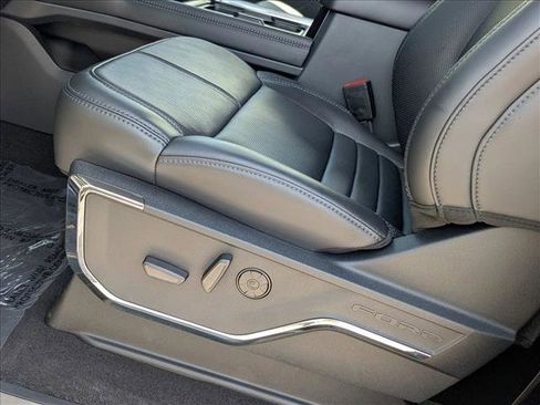 New 2025 Ford F350 Platinum image 4