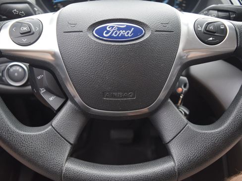 Used 2016 Ford Escape SE FWD image 13