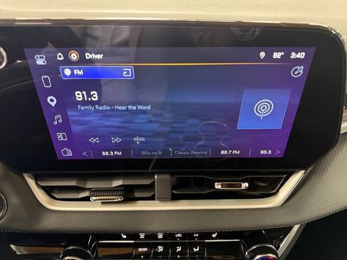 Used 2026 Chevrolet Equinox LT AWD/4WD image 26