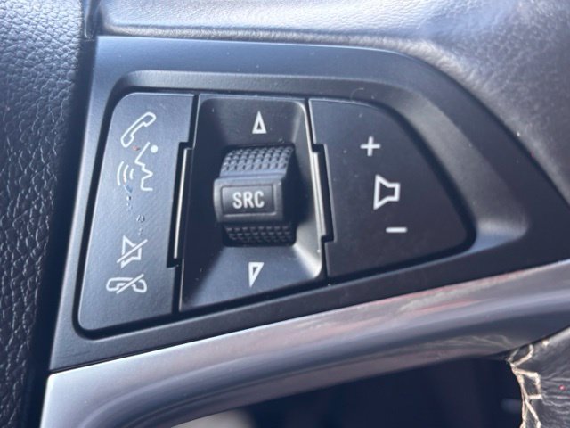Used 2019 Buick Encore Essence FWD image 18