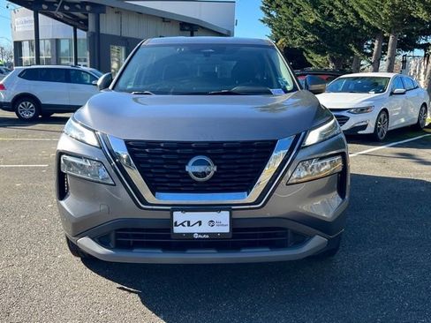 Used 2023 Nissan Rogue SV image 5