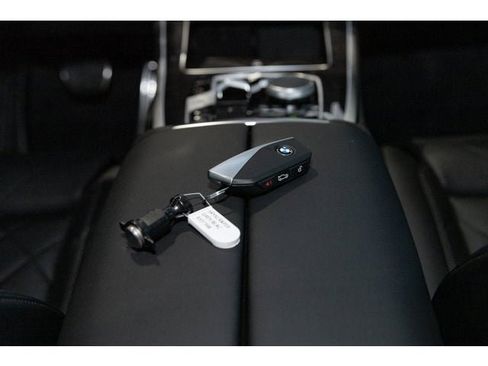 New 2026 BMW X5 xDrive50e w/ M Sport Package image 82