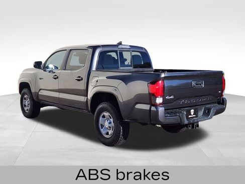 Used 2019 Toyota Tacoma SR image 7