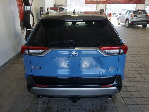 Used 2022 Toyota RAV4 XSE image 17