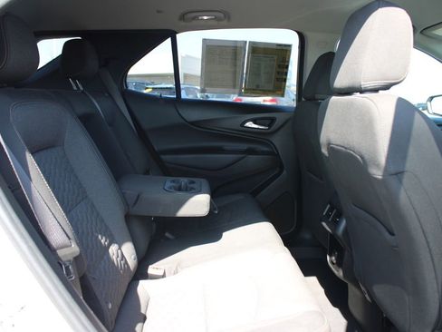 Used 2021 Chevrolet Equinox LT image 29