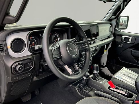 New 2026 Jeep Wrangler Unlimited Sport AWD/4WD image 15