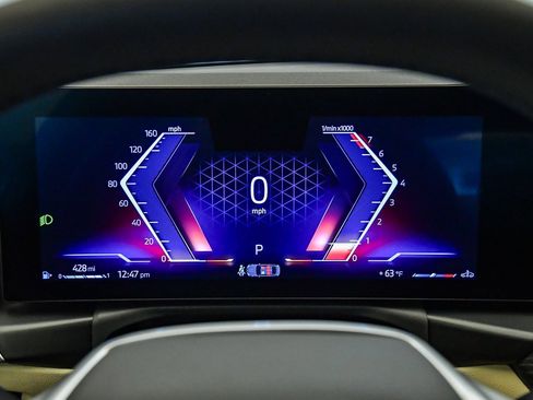 Used 2025 BMW 330i Sedan w/ Convenience Package image 27