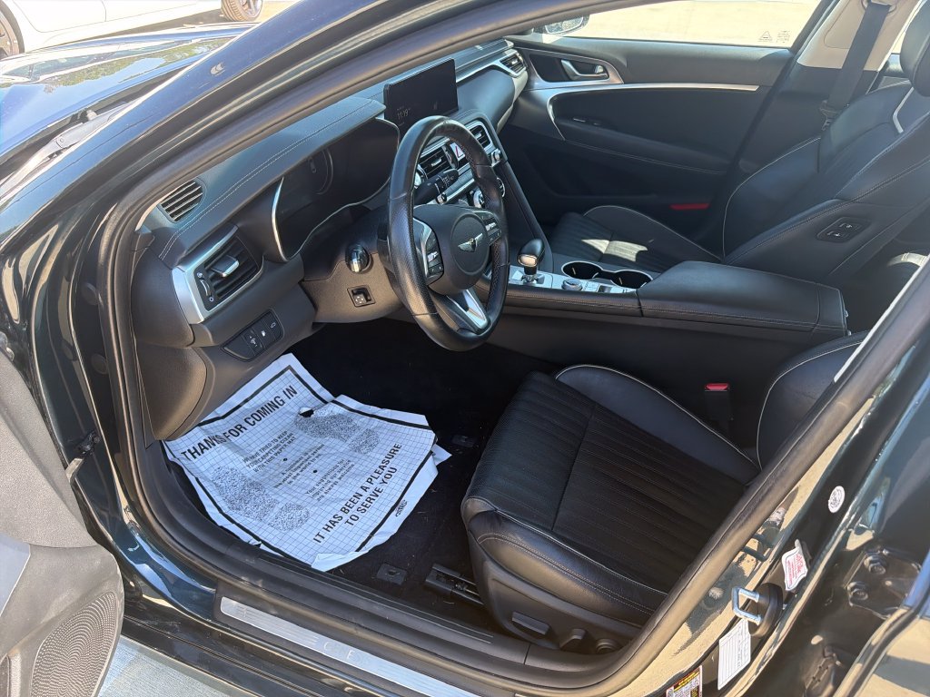Used 2022 Genesis G70 3.3T RWD image 18