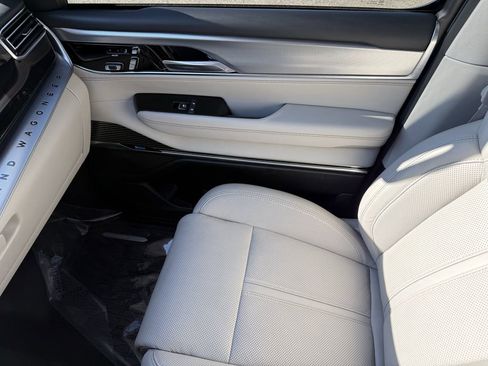 Used 2023 Jeep Grand Wagoneer Series I image 33