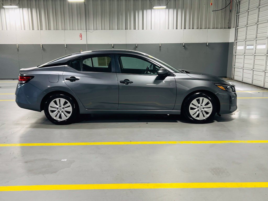Used 2025 Nissan Sentra S FWD image 18