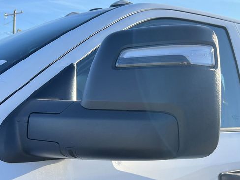 New 2026 RAM 5500 Tradesman w/ Chrome Appearance Group image 32