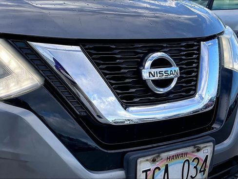 Used 2017 Nissan Rogue SV FWD image 33