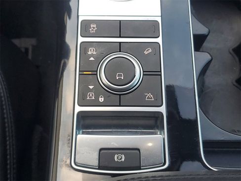 Used 2022 Land Rover Range Rover Westminster Edition image 31