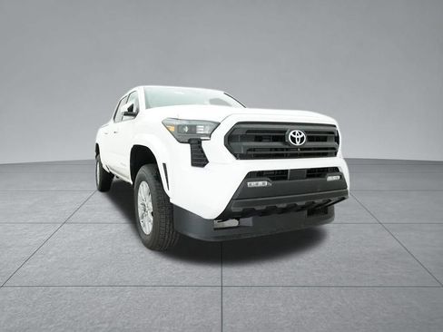 Used 2024 Toyota Tacoma SR5 AWD/4WD image 33