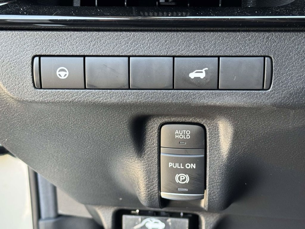 Certified 2025 Nissan Murano SV AWD/4WD image 20