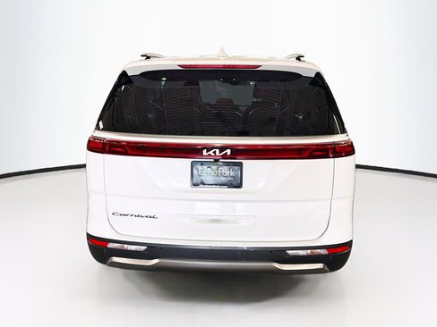 Used 2022 Kia Carnival SX FWD image 7