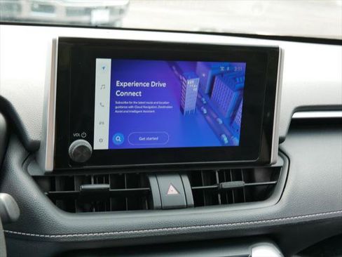 Certified 2025 Toyota RAV4 XLE AWD/4WD image 17