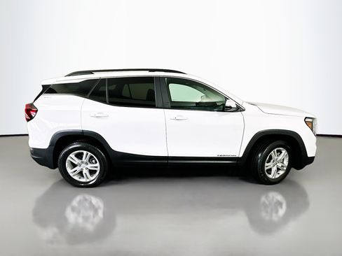 Used 2023 GMC Terrain SLE w/ Driver Convenience Package AWD/4WD image 8