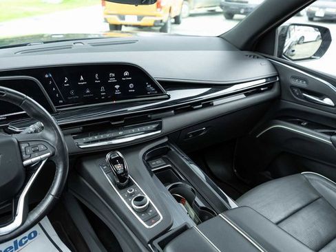 Used 2024 Cadillac Escalade Sport image 17
