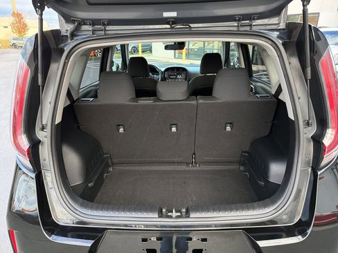 Certified 2024 Kia Soul LX w/ Option Group 015 image 18