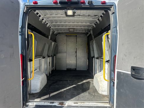 Used 2018 RAM ProMaster 2500 image 11