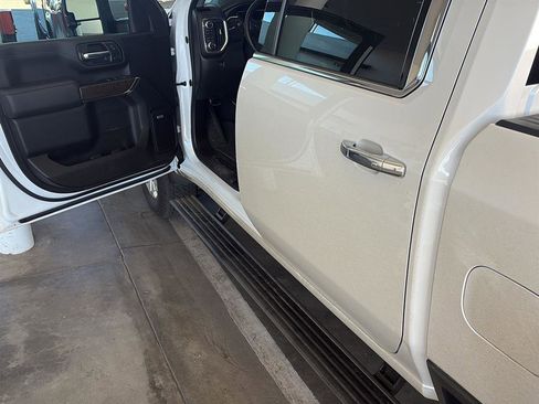 Used 2023 GMC Sierra 2500 Denali w/ Technology Package image 25