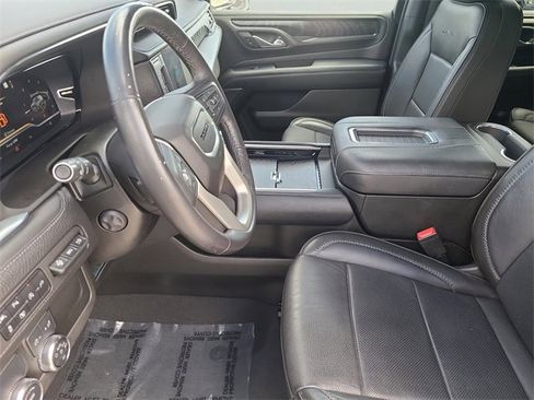 Used 2022 GMC Yukon Denali image 24