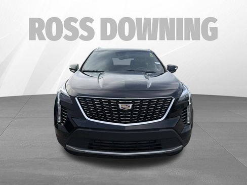 Used 2023 Cadillac XT4 Premium Luxury FWD image 2