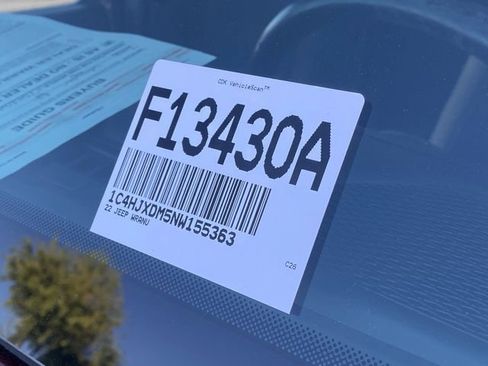 Used 2022 Jeep Wrangler Unlimited Sport image 31