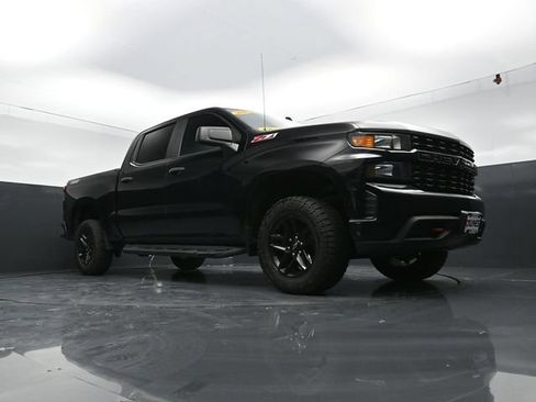 Used 2021 Chevrolet Silverado 1500 Custom Trail Boss w/ Midnight Edition AWD/4WD image 41