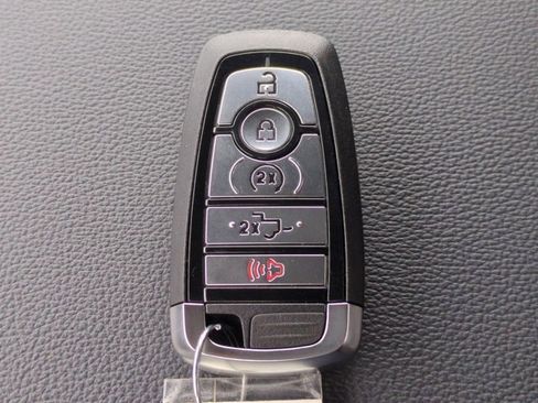 New 2026 Ford F250 Lariat w/ FX4 Off-Road Package image 28