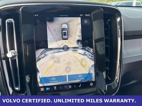 Certified 2025 Volvo XC40 B5 Plus image 20