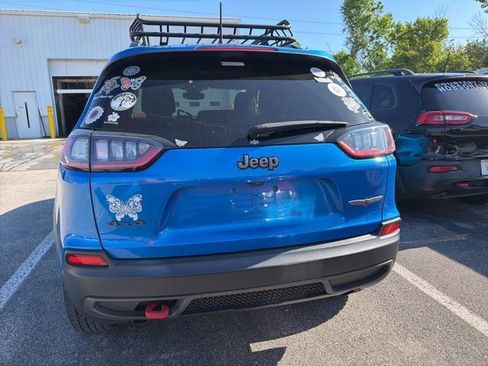Used 2022 Jeep Cherokee Trailhawk AWD/4WD image 6