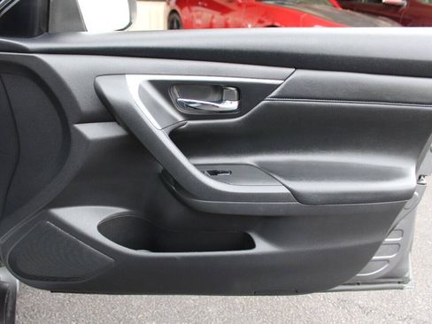 Used 2018 Nissan Altima 2.5 SR w/ SR Special Edition FWD image 10