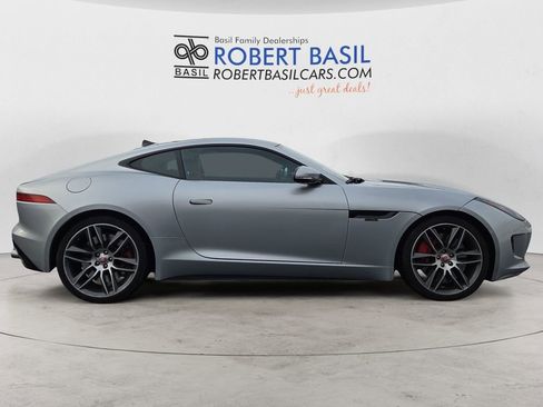 Used 2015 Jaguar F-TYPE R image 6