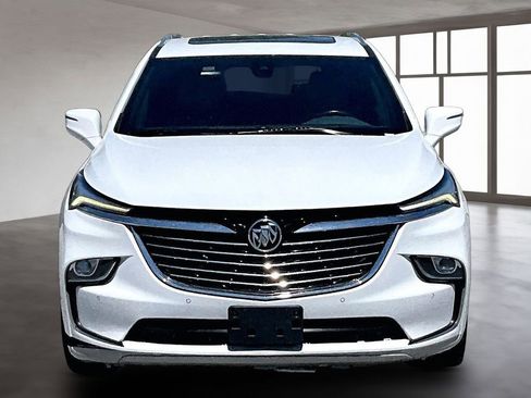 Used 2023 Buick Enclave Essence w/ Experience Buick Package AWD/4WD image 4
