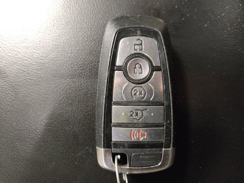 Used 2023 Ford Explorer XLT w/ Equipment Group 202A RWD image 32