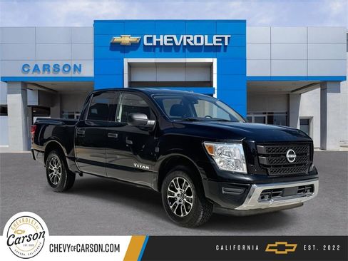 Used 2023 Nissan Titan SV image 1