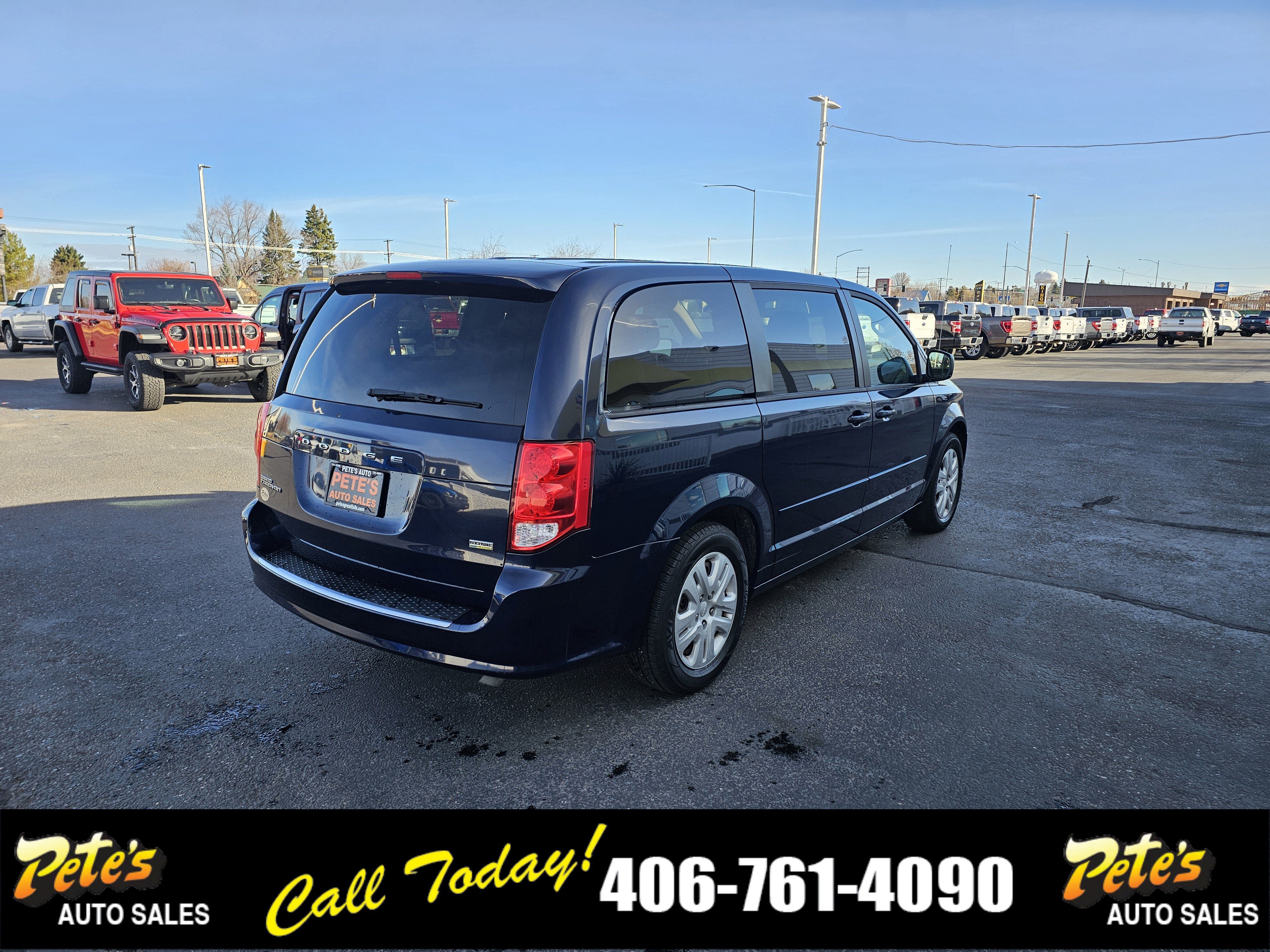 Used 2016 Dodge Grand Caravan SE w/ Quick Order Package 29E SE FWD image 4