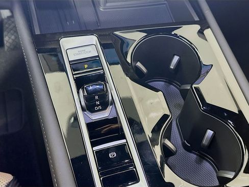 New 2026 Volkswagen Atlas Cross Sport SE image 16