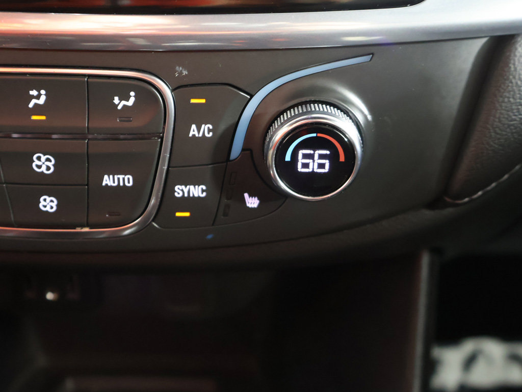 Used 2023 Chevrolet Traverse LT AWD/4WD image 48