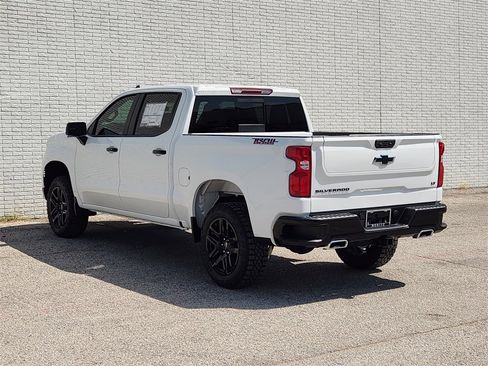 New 2026 Chevrolet Silverado 1500 LT Trail Boss w/ Convenience Package II image 3