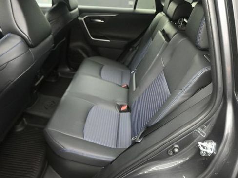 Used 2025 Toyota RAV4 XSE w/ Weather Package AWD/4WD image 19