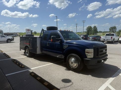Used 2008 Ford F350 XL image 3